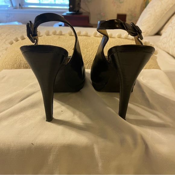 Nine West “Realluvo” Swing-back High Heel in Black, Women’s Size 8M - Picture 9 of 16